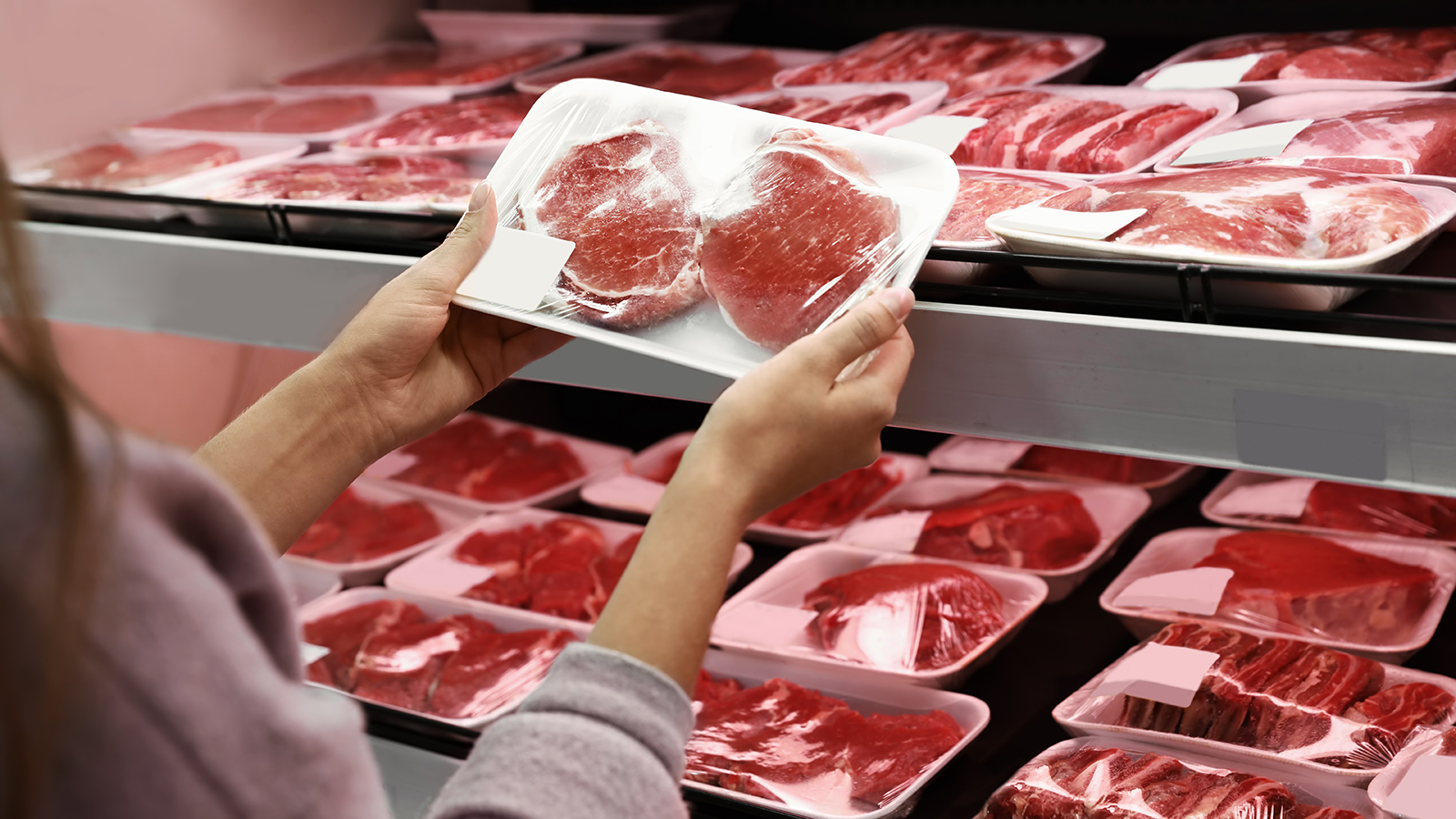 ФАС предостерегла торговые сети от необоснованного роста цен на мясо