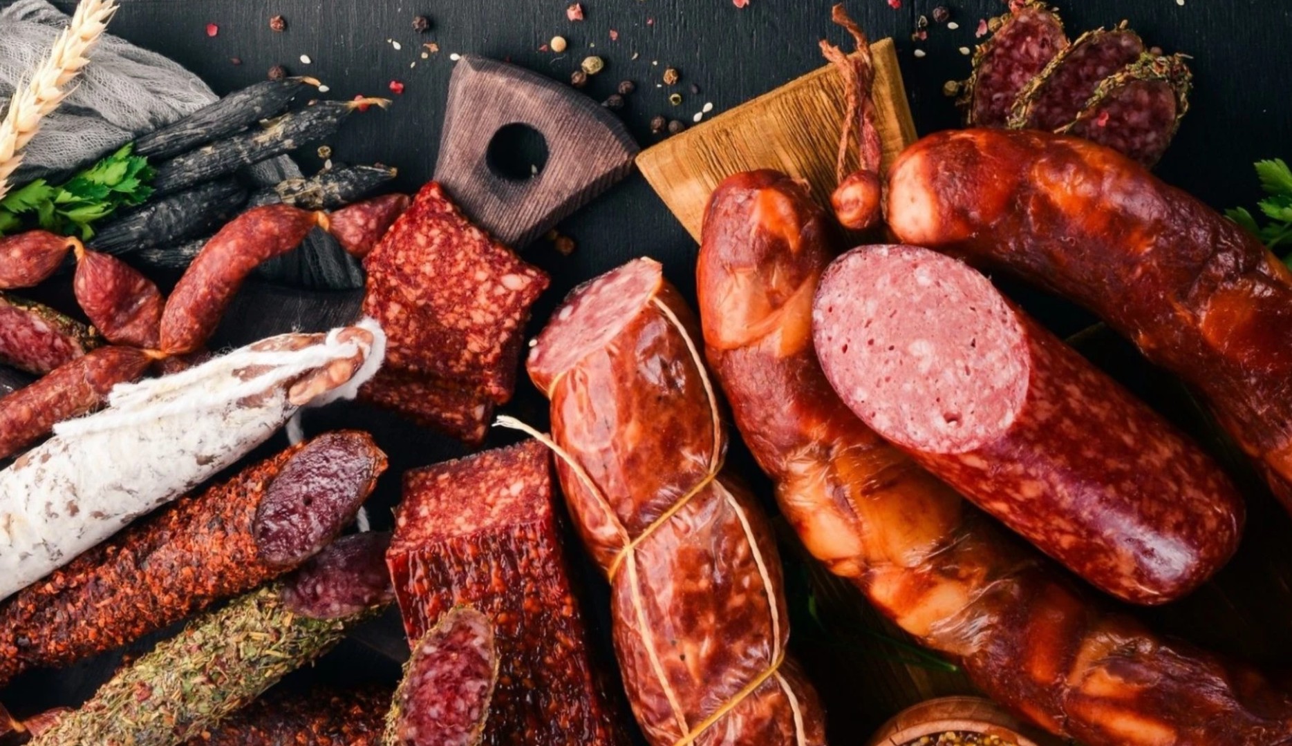 Сочинский мясокомбинат прокомментировал ДНК свинины в «Мусульманской» колбасе