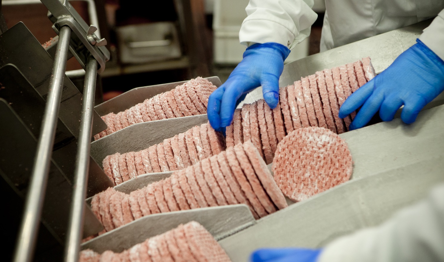 На мясном заводе в Правдинске планируют увеличить производство на 15%