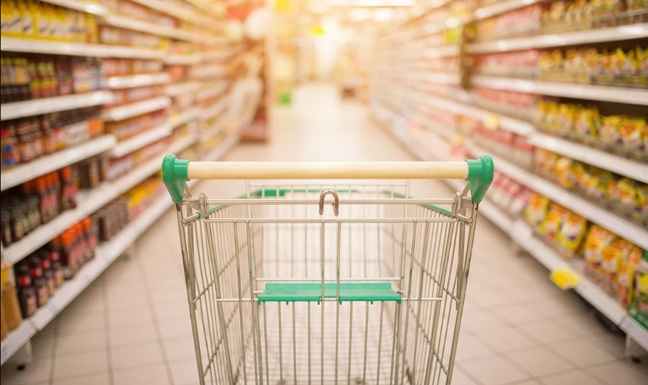 Цены на продукты в августе поползут вверх со всех сторон — мнение эксперта