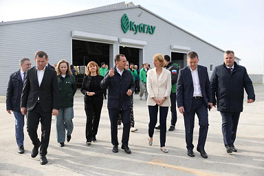 Оксана Лут ознакомилась с работой предприятий АПК Краснодарского края